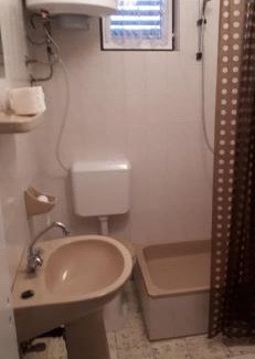 Zalaszentgrot Casa | Aranyodi hegyi hajlék
