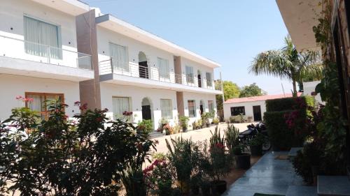 Pushkar Hotel | Aravali Hills Resort