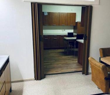 Hoechst Apartamento | Arbeiterwohnung, bis zu 9 Personen, Langzeitmieter, Monteurzimmer
