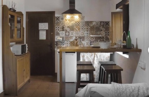Deba Apartamento | Estudio 'Arbil' con vistas a la montaña, jardín privado y Wi-Fi