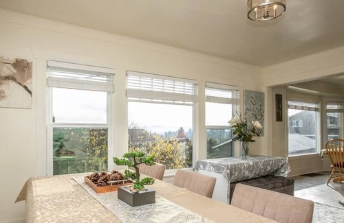 Stevens Casa | Arboretum View 2 BR House