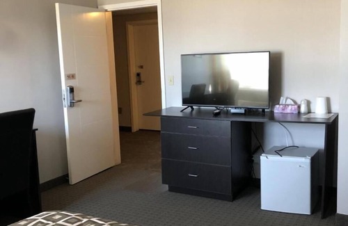 Kindersley Hotel | Arbour Ridge Inn & Suites