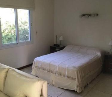 La Población Apartamento | Arcángeles del Oeste - Descanso al pie de la montaña