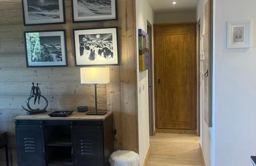 Arc-1950 Apartamento | Arc 1950 Ski in Ski out and Spa- Newly refurbished 153 Sources De Marie- 2 bedroom , 2 bathroom-Sleeps 4-6, Mont Blanc view from every window, Free WiFi