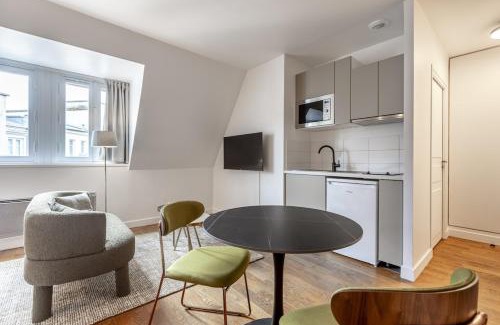 Faubourg-du-Roule Apartamento | Arc de Triomphe - 2 people