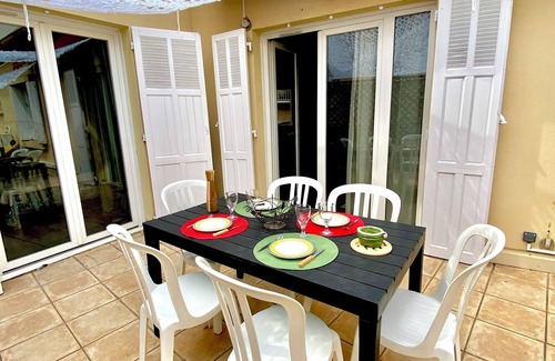 Hyeres City Centre Apartamento | ARC EN CIEL - Spacious and stylish downtown!