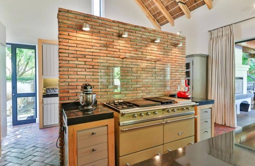Fernkloof Villa | Arc House Family Villa - large pool