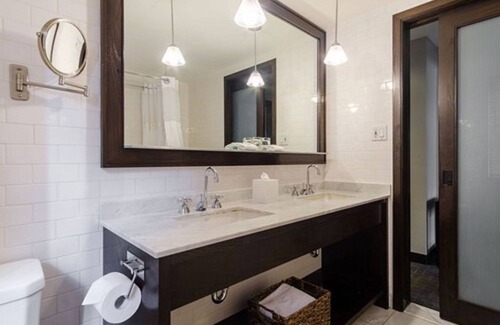 Byward Market - Parliament Hill Hotel | Arc The Hotel