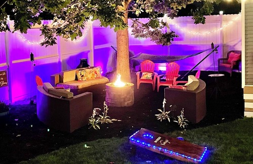 Bloomington Casa | Arcade House! Massive game room, hot tub, firepit, grill, games