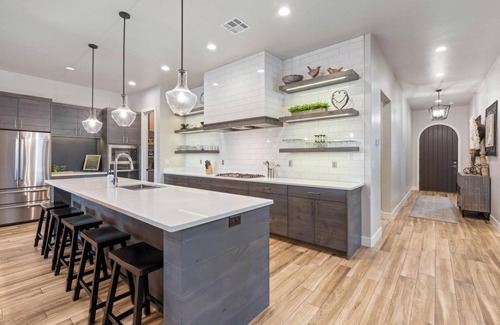 Santa Clara Casa | Arcadia 22 | Dog Friendly * 2 Living Rooms * Sleeps 18 * Fireplace