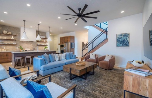 Santa Clara Casa | Arcadia 76 | Private Hot Tub * Dog Friendly * Pool Table * Arcade * Patio