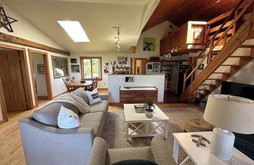 Pinette Casa | Arcadia Loft Guesthouse on PEI