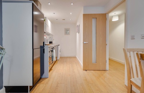 Theatreland Birmingham Apartamento | Arcadian Apartment with Balcony
