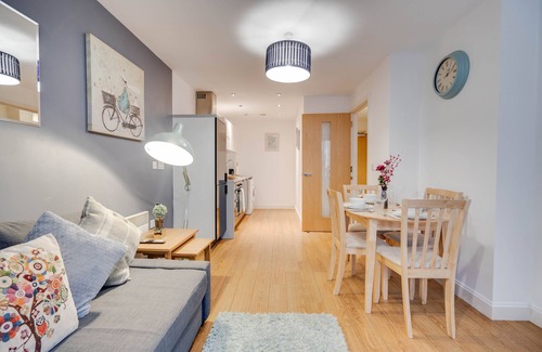 Theatreland Birmingham Apartamento | Arcadian Apartment with Balcony