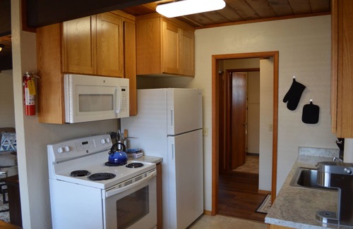 Arcata Apartamento | ARCATA ONE BEDROOM- stay near and downtown CalPoly Humboldt - a 13-min stroll