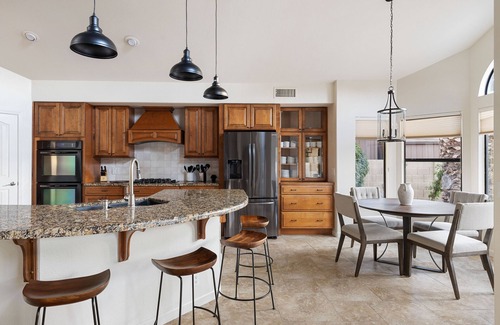 Arabian Views Casa | Arch Views | Beautifully designed home with swimming, pool table and more!