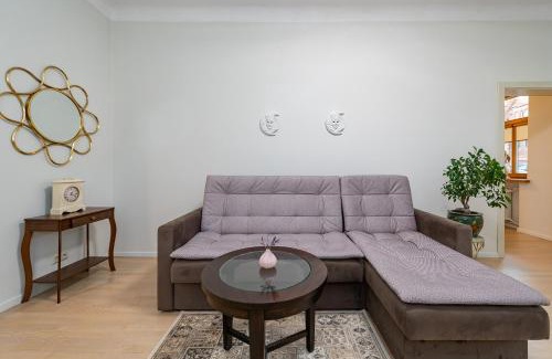 Old Town Apartamento | Archcathedral apartment by Polo Apartments