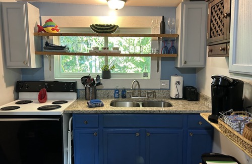 Manning Casa | Archie's Lake Daze Cottage