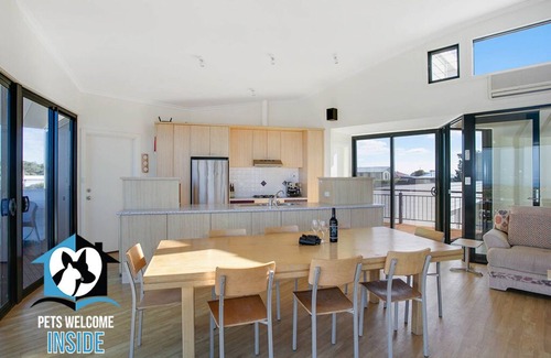 Goolwa Beach Casa | Architect Designed Spectacular Beachhouse with Sweeping Views