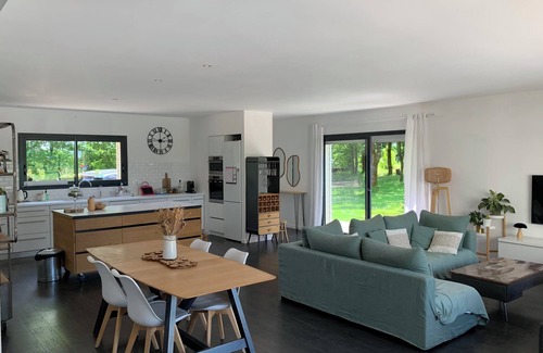 Saint-Remy Casa | Architect-designed house with swimming pool 245m2