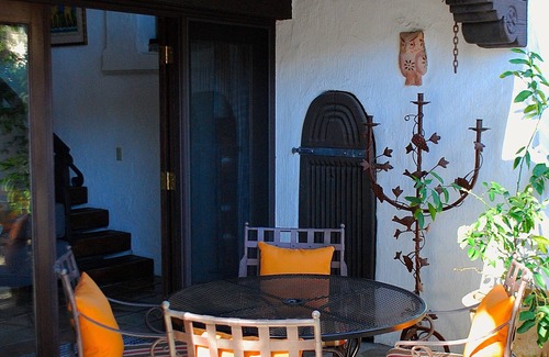 Laguna Casa | Gema Arquitectónica En El Corazón Del Centro De Santa Bárbara.