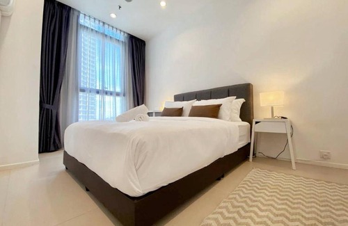 Mont Kiara Apartamento | Arcoris Mont Kiara 1 to 5 pax Minimalist Modern Netflix