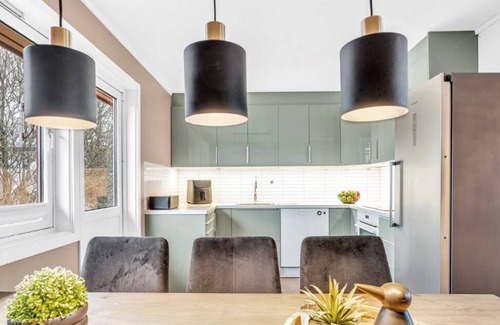 Tromso Casa | Arctic Apartment Modern 3-bed House in Tromso