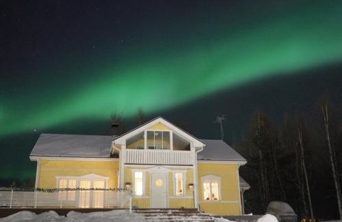 Kemijarvi Villa | Arctic Lakeside Villa