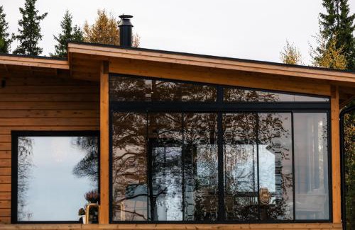 Sonka Apartamento | Arctic Mustache Lake Lodge
