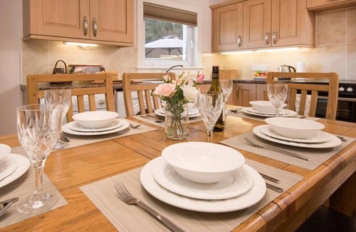 Killin Cabaña | ARDCHYLE HOUSE, pet friendly, luxury holiday cottage in Killin