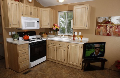 Old North Sacramento Otro | Arden Acres Executive Suites and Cottages