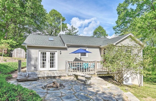 Arden Cabaña | ¡NUEVO! Arden Cottage w / Fire Pit - 11 Mi a Asheville