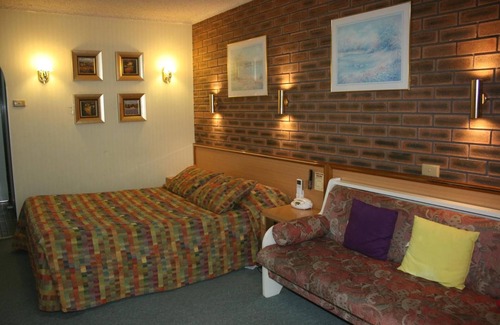 North Melbourne Hotel | Arden Motel