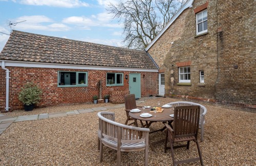 Sudbury Casa | Ardley Cottage Hedgehog
