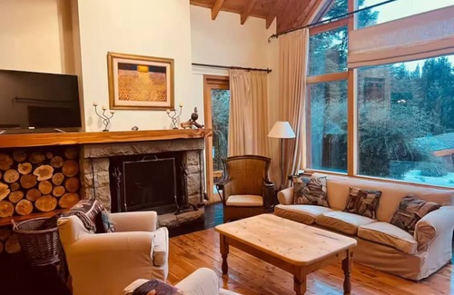 Villa Los Coihues Casa | Arelauquen Golf Casa