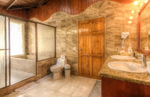 La Fortuna Cabina | Arenal Waterfall Lodge Villas