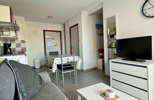 Saint-Aubin-le-Monial Apartamento | Argelès sur mer - Appartement deux pièces - AR920-006