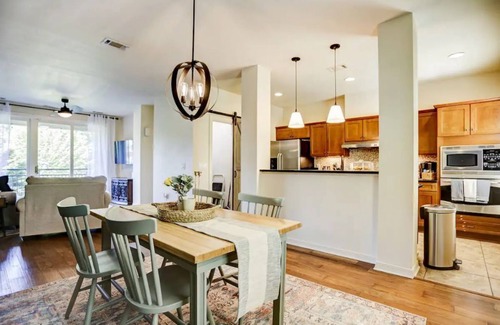 North Little Rock Casa | Argenta *No Cleaning Fee* Maple and Main