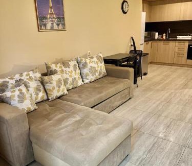 Golden Sands Apartamento | Argisht STUDIO 602