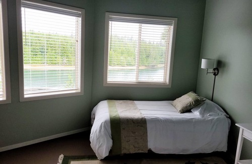 Bamfield Casa | Argo's Landing