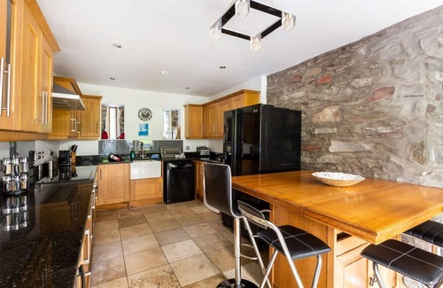 Colintraive Villa | Argyll Barn - Siete Habitaciones Villa, Capacidad 14