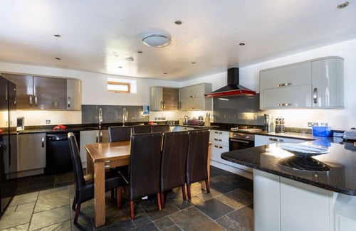 Colintraive Villa | Argyll Mill - Nueve Habitaciones Villa, Capacidad 14