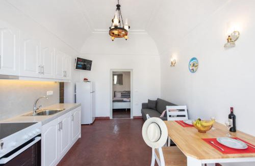 Emporio Apartamento | Argyro and Diogenis