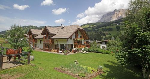 Pedraces Apartamento | Aria d' Prè