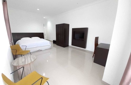 Cisarua Hotel | Aries Biru Hotel & Villa