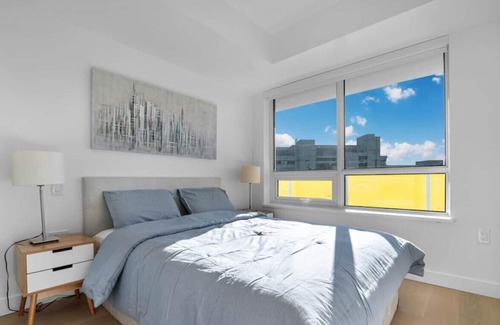 Richmond City Centre Apartamento | ARIES PALACE - Avant-Garde & Luxury DT RMD Living