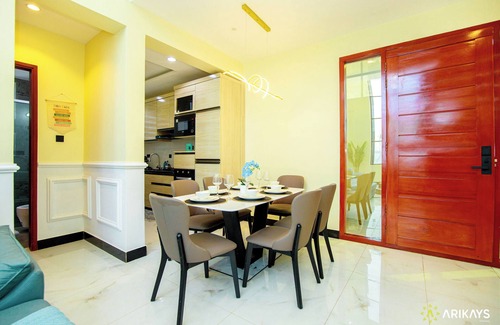 Dar es Salaam Apartamento | Arikays Homes - 3bdr/3bthr apartment with pool, hot tub, & gym.