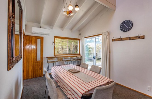 National Park Village Casa | Ariki - National Park Holiday Home
