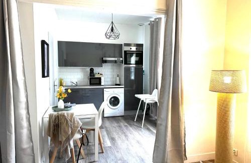 Peronne Apartamento | Arina & Julien Peronne Centre