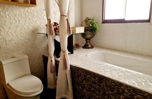 Huaran Villa | Arins House